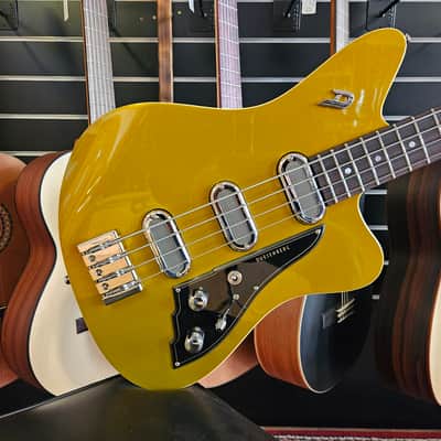 Duesenberg Triton Bass, Gold Top + Hardcase