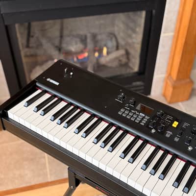 2025 Yamaha CP88 w/ Gator GTSA-KEY88 Flight Case