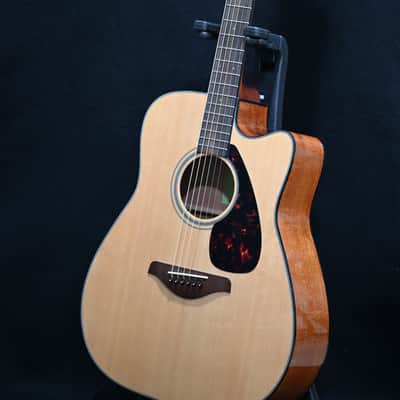Yamaha FGX800C Solid-Top Acoustic-Electric Guitar