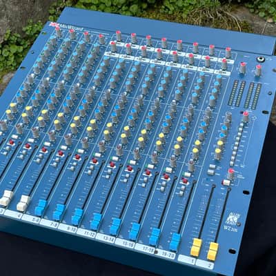 Allen & Heath MixWizard WZ 20S Dual Stereo Mixer 1999 - 2004 - Blue