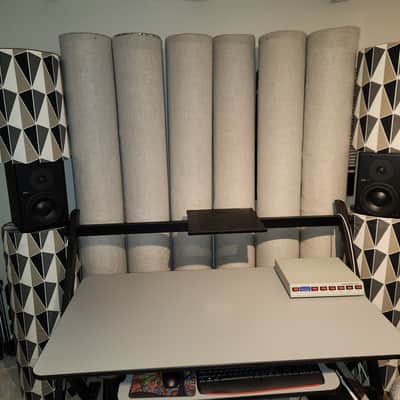 None None 2010s - Light gray