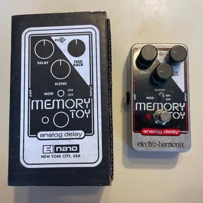 Electro-Harmonix Memory Toy Analog Echo / Chorus 2009 - Present - Black / White / Red