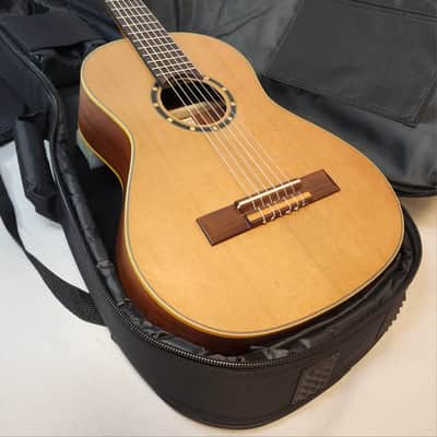 Ortega Family Series 1/2 Size Nylon String Classical Guitar Cedar/ Mahogany Natural, w/Bag