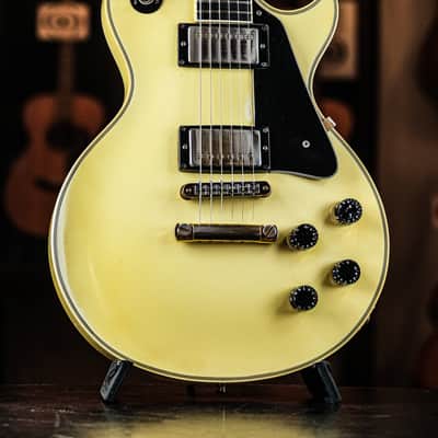 1982 Gibson Les Paul Custom white