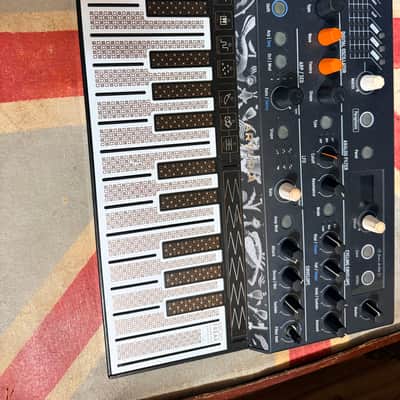 Arturia MicroFreak 25-Key Algorithmic Synthesizer