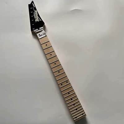 Ibanez Guitar Mikro PGM Short Scale Maple Wood Neck