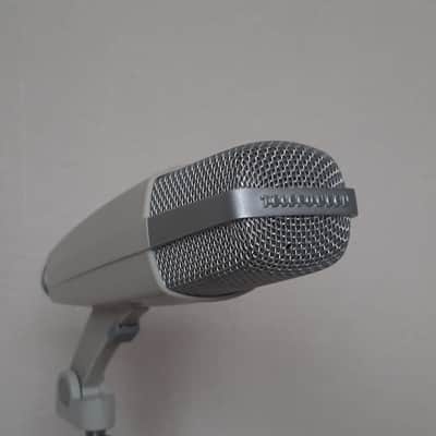 Telefunken/Sennheiser MD 421-2 Cardioid Dynamic Microphone 1960s - 1970s - White