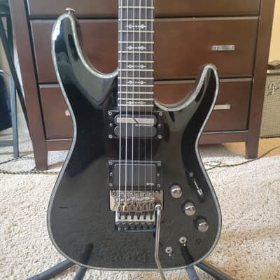 Schecter Hellraiser c-1 fr s 2022 - Gloss Black