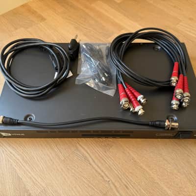 RF Venue Combine4 IEM Transmitter Antenna Combiner