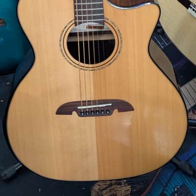 Alvarez AEG70ce Armrest Artist Elite Grand Auditorium Acoustic Electric Guitar