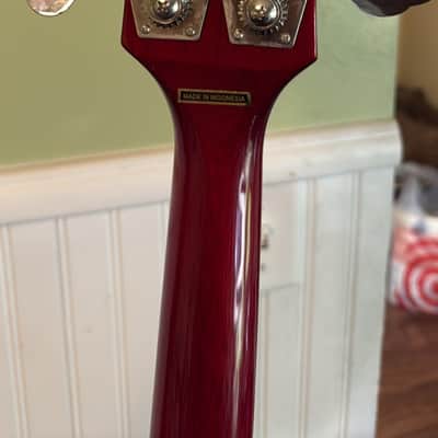 Epiphone EB-0 2021 - Cherry Red
