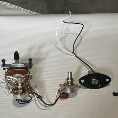 2020's Era MIM Charvel San Dimas Pro Mod 2H Guitar Complete Electronics Wiring Volume Pot Jack