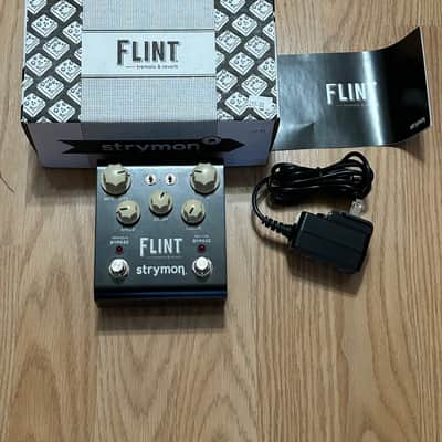 Strymon Flint Reverb and Tremolo V1 2020 - 2021 - Black with Black Knobs