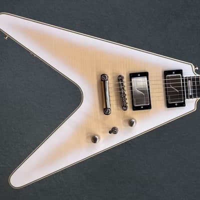 Epiphone Flying V Prophecy - Aged White Tiger Burst