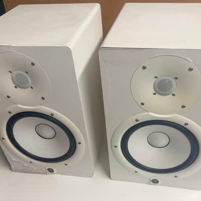 Yamaha HS8W White Powered Studio Monitor Speakers Pair – HS8 Active Monitors