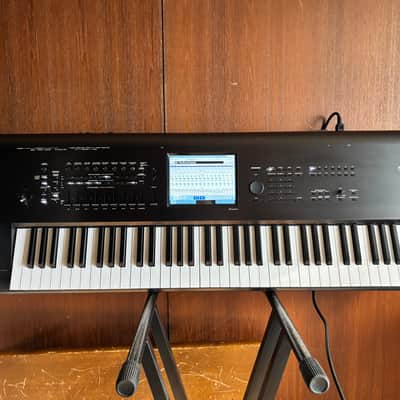 Korg Kronos X 73 Key Workstation Keyboard ver 3.1.4 w/ case