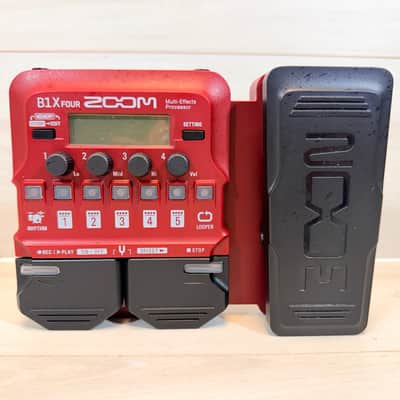 Zoom B1X FOUR Multi-Effects Processor w/ Expression Pedal – Bass Player’s Toolkit