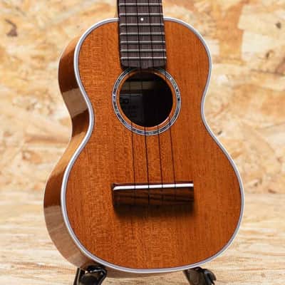 URABE UKULELE(占部) M-40H Medium