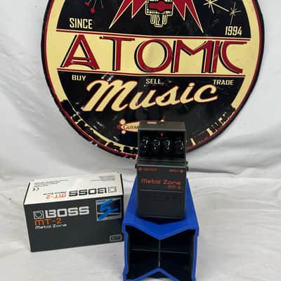 Boss MT-2 mt2 Metal Zone Distortion Pedal with Box