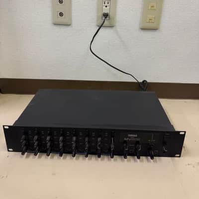 YAMAHA Rack Analog Mixer MV802