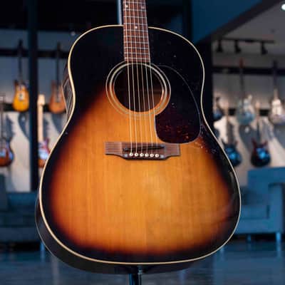 Gibson J-45ADJ - 1968 - Sunburst