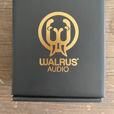 Walrus Audio Monumental Stereo Harmonic Tap Tremolo 2024 - Present - Black