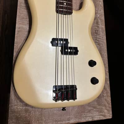 Fender Precision Bass Boxer Rare 1985 - Pearl White