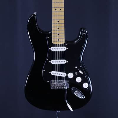 Fender Standard Stratocaster MIM 2015