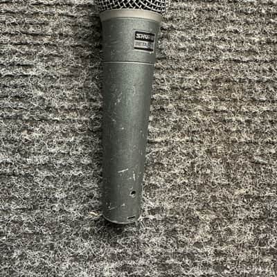 Shure BETA 58A Handheld Supercardioid Dynamic Microphone 1996 - Present - Black