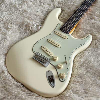 Fender American Vintage II '61 Stratocaster Olympic White Electric Guitar