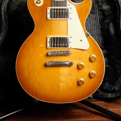 Gibson Les Paul Classic Honey Burst Electric Guitar 2005 Pre-Owned