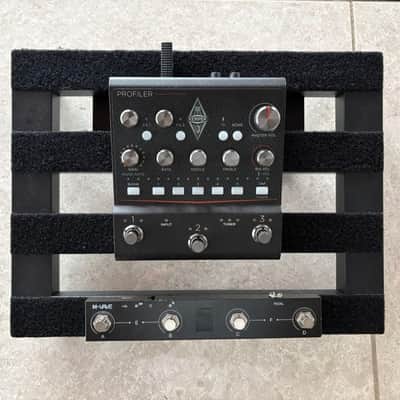 Kemper Profiler Player with MIDI Pedal and Pedalboard