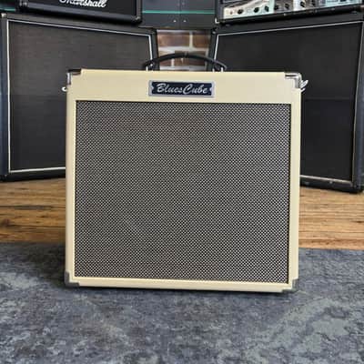 Roland Blues Cube Hot 30W Solid State 1x12” Guitar Amplifier Combo