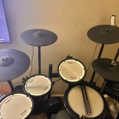 Roland TD-17KVX V-Drum Kit w Module