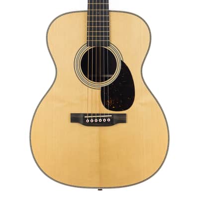 Martin OM-28E Modern Deluxe Acoustic Guitar - Natural