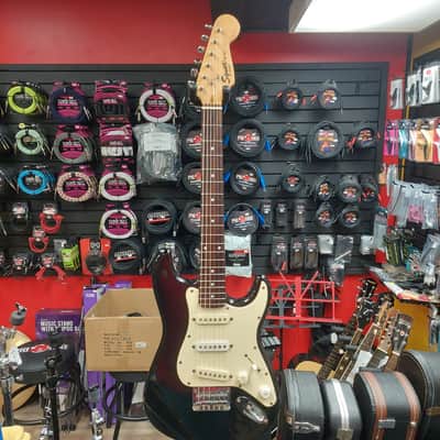 2006 Squier Mini Electric Guitar - Black Gloss SN# IC061029411