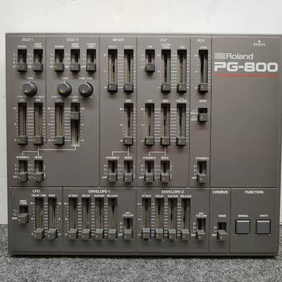 Roland PG-800 Synthesizer Programmer 1984 - 1990 - Black