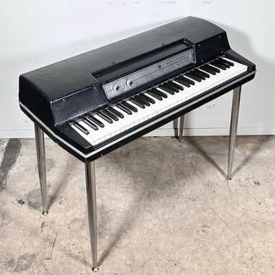 Vintage Wurlitzer 200a Electric Piano Classic Keyboard