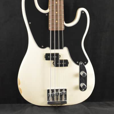 Fender Mike Dirnt Road Worn Precision Bass White Blonde Rosewood Fingerboard