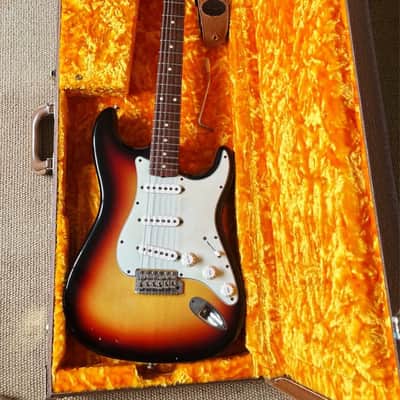 2006 Fender Stratocaster Relic 1960 - Sunburst