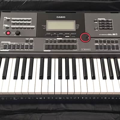 Mint Casio CT-X5000 61-Key Portable Keyboard w/Case!