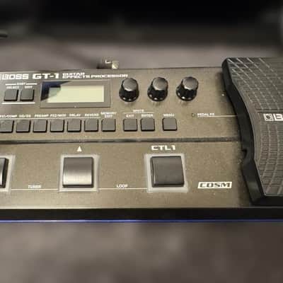 BOSS GT-1 Multi-Effects with AC Adapter & Cable