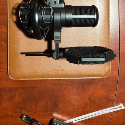 Warm Audio WA-8000 Large Diaphragm SONY (upgraded) Tube Condenser Microphone Blac