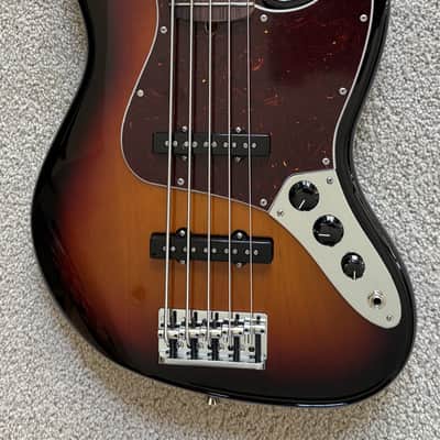 Fender American Professional II Jazz Bass V Guitar, 3-Color Sunburst, Deluxe Molded Hardshell Case