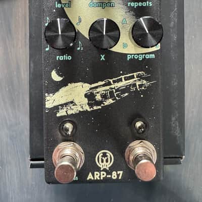 Walrus Audio ARP-87 Multi Function Delay 2017 - Present Black