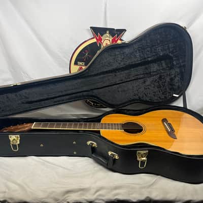 Alvarez AP70 Acoustic Guitar with Case