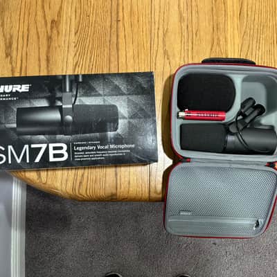 Shure SM7B Cardioid Dynamic Microphone 2001 - Present - Black