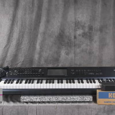 KORG KRONOS-73 Workstation Synthesizer in Good Condition