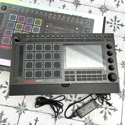 Akai MPC Live III Standalone Sampler / Sequencer
