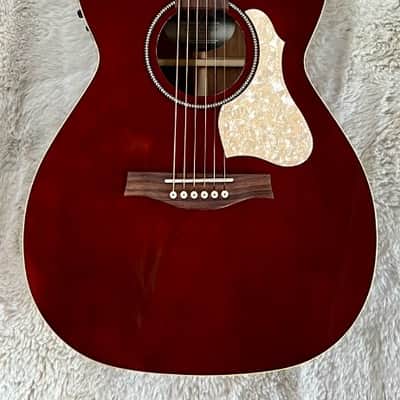 Seagull Guitars M6 Limited Acoustic Electric Guitar in Ruby Red w/Bag